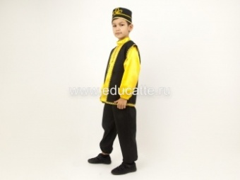 Татарский народный костюм (мальчик): рубаха, штаны, жилет, головной убор.